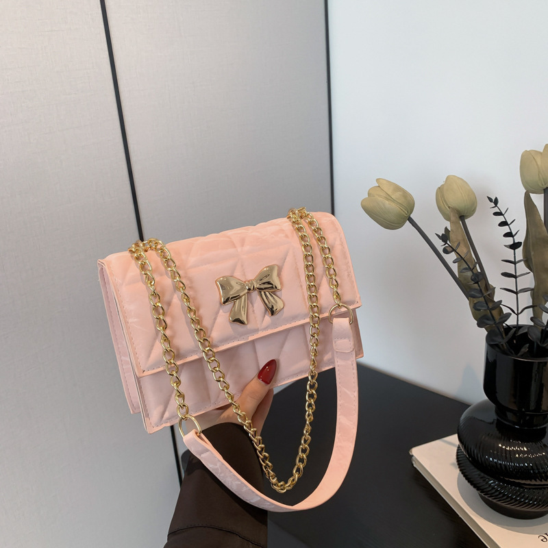 New Bag Xiaoxiangfeng Women's Light Luxury Underarm 2025 New Designer Diamond Mesh Chain Small Square Multi functional Single Shoulder Crossbody 