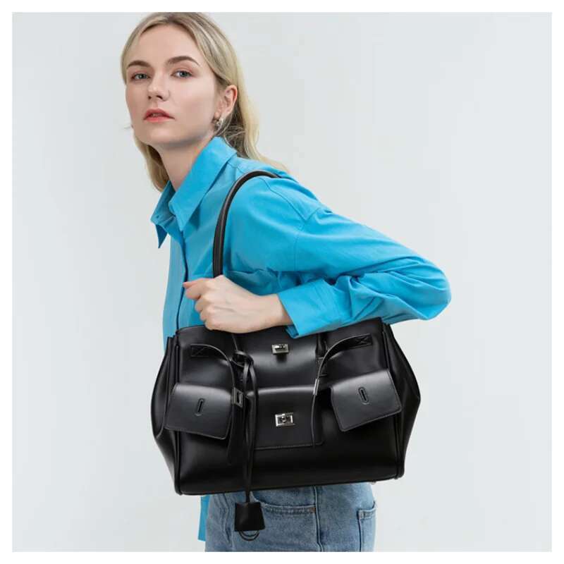 Tote 2024 new rodeo fashionable simple handbag women's large capacity shoulder commuter bag