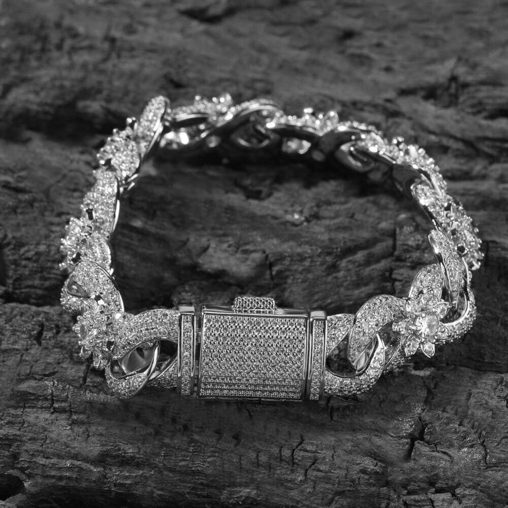 DHCollections Classic Minimalist 14.5mm Link Chunky Sier Zircon Men's Iced Out Infinity Cuban Bracelet