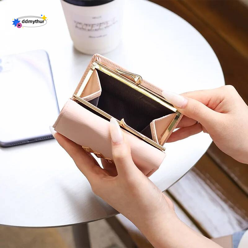 Autumn winter new women's short wallet Korean PU high texture iron frame printed small square bag simple and versatile stude ddmythur