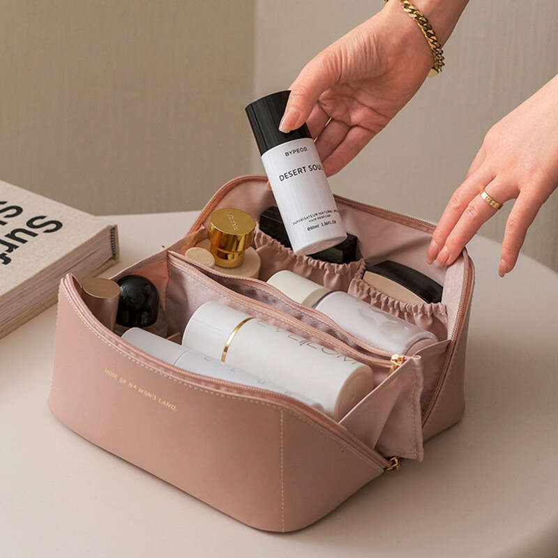 Internet celebrity organ pillow large capacity high-end makeup bag, thickened fabric, portable toiletry bag for business trips