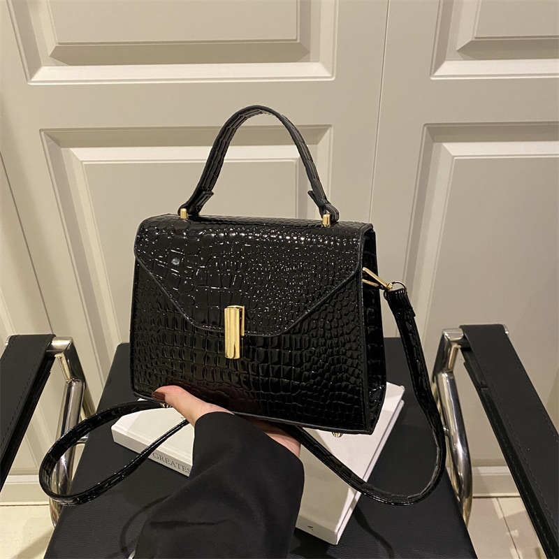 Fashionable Atmospheric One Shoulder Handheld Lizard Patterned New Free Delivery Designer Bag Luxury Bag Textured Women's Square Trendy And Niche