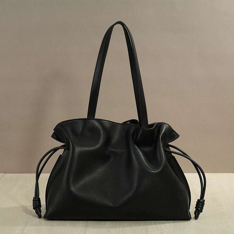 New Women's Cowhide Lucky Shiny Soft Leather Brand Drawstring Pleated Brown Large Capacity Shoulder Messenger Bag
