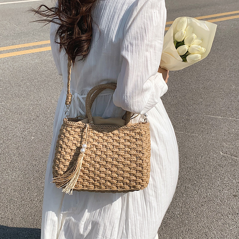 2025 Summer Fashion Hollow Weaving Handheld Vegetable Basket for Women's and Beach Vacation Single Shoulder Crossbody Bag