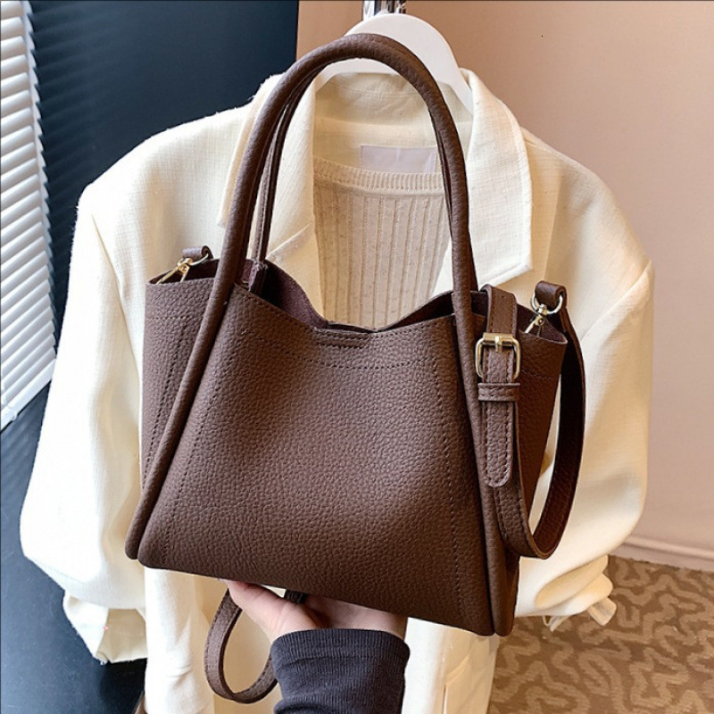 Top Quality New Free Delivery Designer Bag 2025 New Commuter Sen Cute Handbag Women's Soft Leather Cross Handbag Single Shoulder Bucket Bag Large