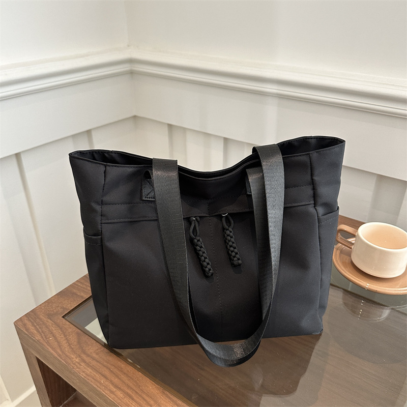 Free Delivery Designer Bag Canvas Women's Large Capacity Tote Crescent Armpit Single Shoulder Makeup Fashionable Backpack File Luxury Bag