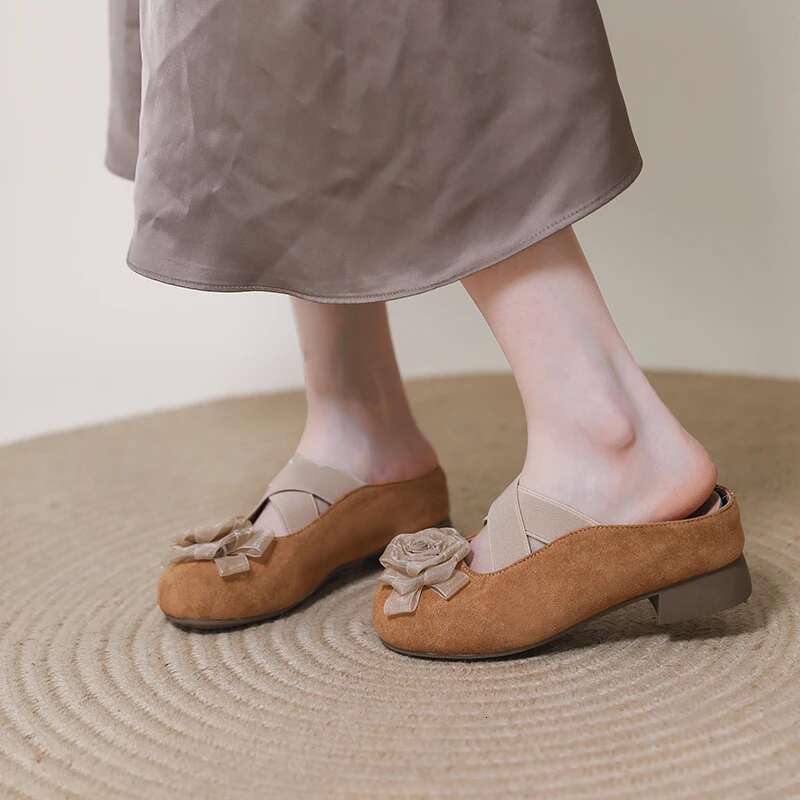 Summer Women's Toe Slippers One Kick Suede Flowers Shoes for Women Versatile Daily Commute Soft Sole New Zapatillas De Mujer