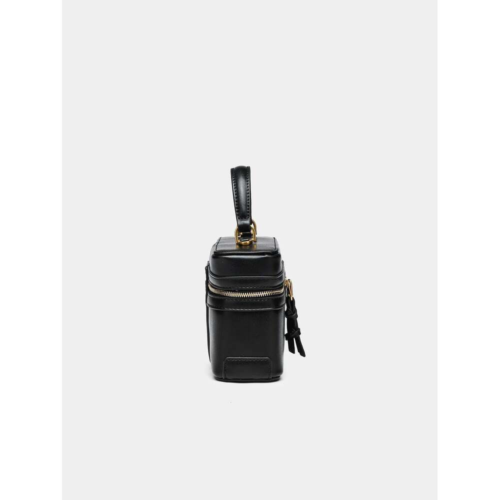 2024 Summer New All-In-One Black Single Shoulder Popular Portable Hard Fashion Small Square Bag