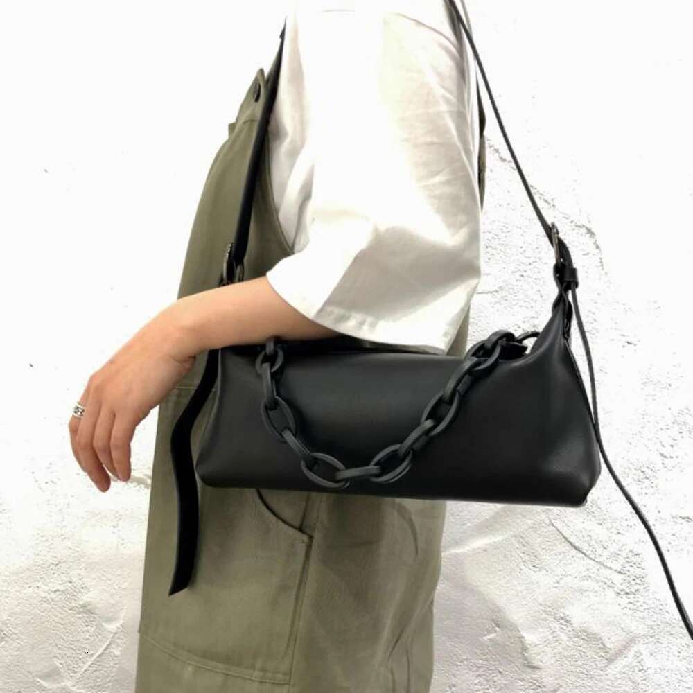 Ladies Fashion Cow Skin Handbag Genuine Leather Purse Brand Cowhide Messenger Bag with Chain