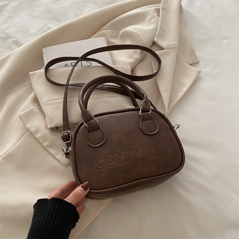 Free Delivery Designer Bag Winter Korean Fashion Women's Bag 2025 Hand Commuter Versatile Premium Texture Slant Luxury Bag