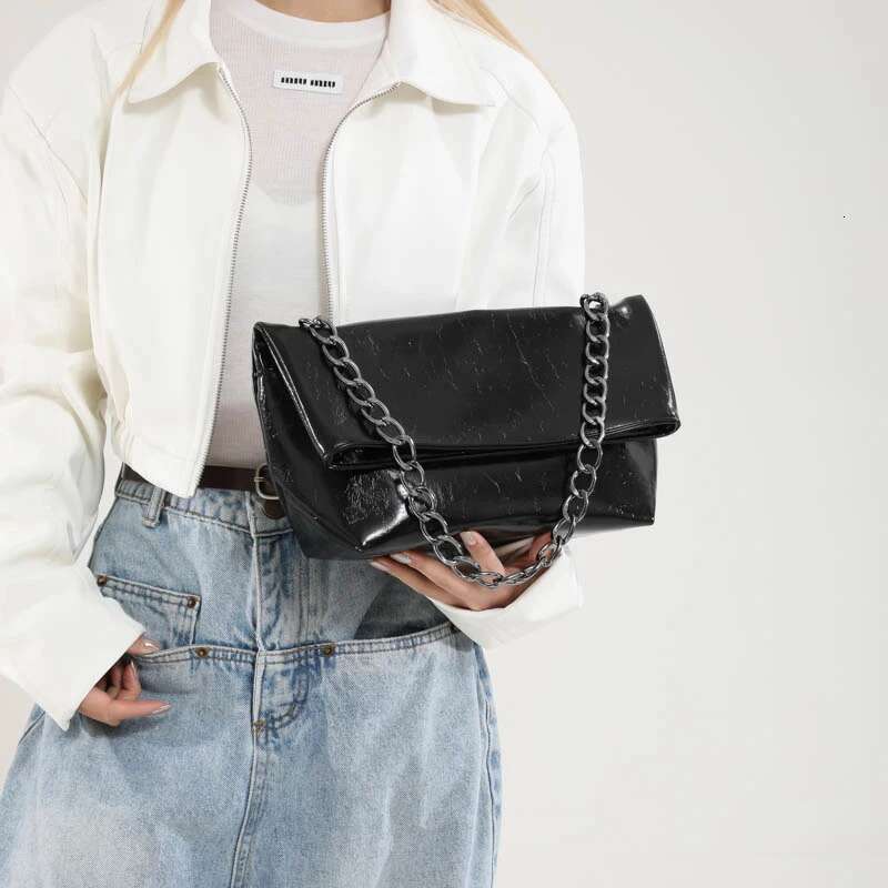 Bury Women Chain Shoulder Side PU Leather Handbag And Purse Fashion Brand Lady Flap Sling Daily Commuting Bag