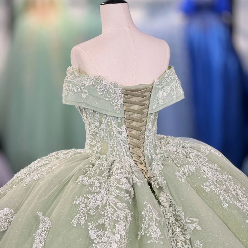 Mint Green Quinceanera Dresses Off Shoulder Ball Gown Sweet 16 Dress Sequin Applique Beading Crystal Tull Birthday Party Vestidos 15 anos