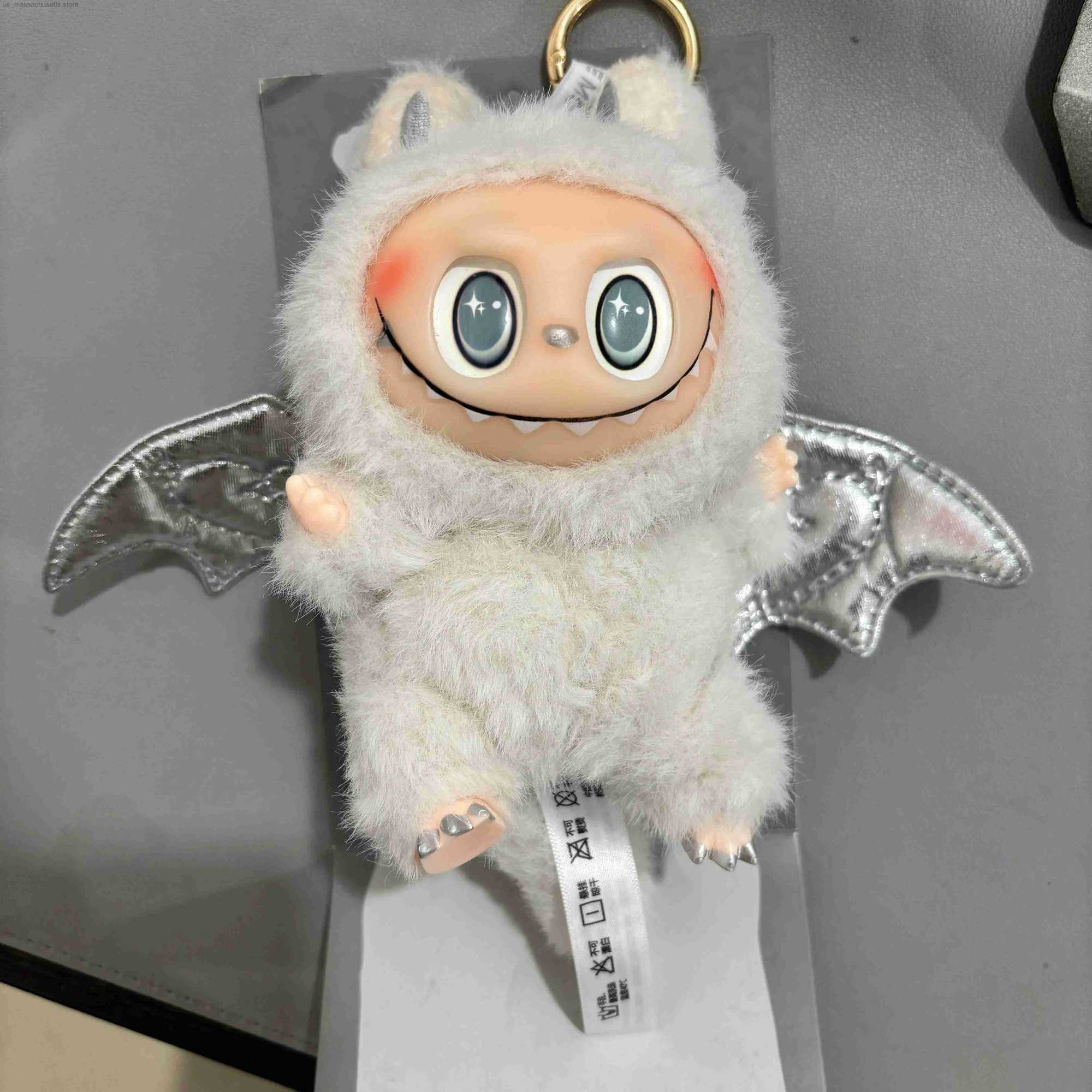 2025 New hot The Monsters Angel In Clouds Vinyl Face Doll blind box Keyring Kawaii Figure Collectible Decor Gifts y250515WBUT