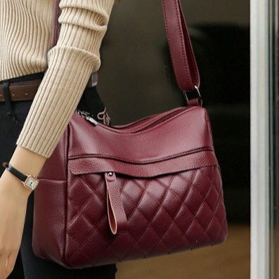 New women's multifunctional layered shoulder bag, crossbody bag, retro high-end texture, solid color crossbody bag, casual and simple style desig