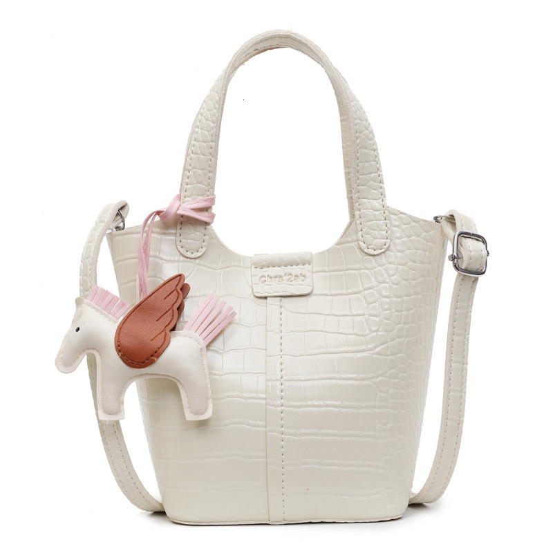 Crocodile Pattern Fashion Handheld Small Bucket for Women 2025 New Style Super Popular Versatile Large Capacity Single Shoulder Crossbody Bag