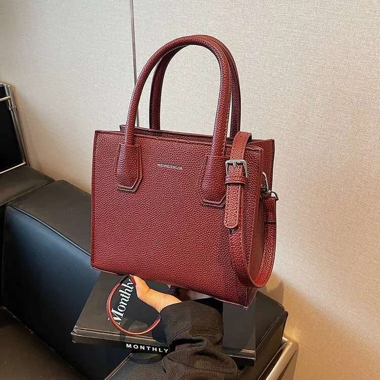 New 2025 Spring Women's Croissant Shoulder Bag PU Build, Zipper Design A Must - Have Casual Purse For Street Style, Outdoor