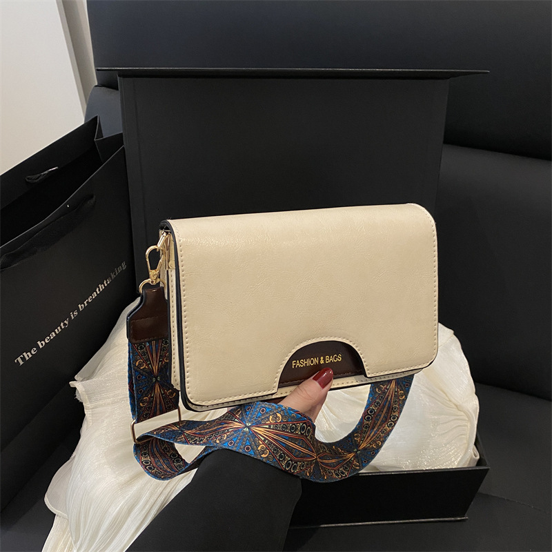 Simple Temperament Wide Strap Single Shoulder Crossbody Bag 2025 Spring And Summer New Versatile New Free Luxury Bag Delivery Designer Bag Ins This Ye
