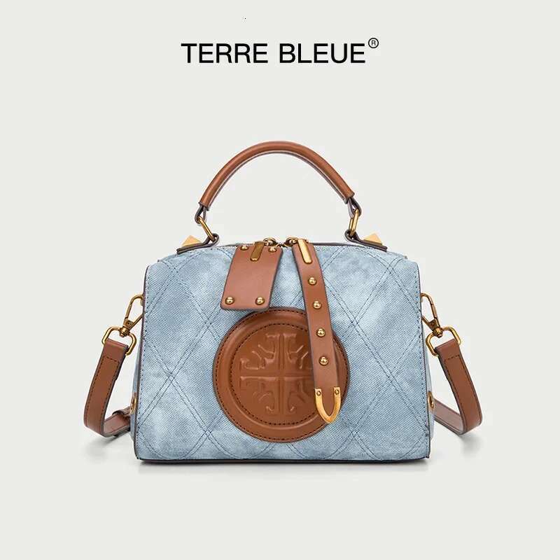 2024 New Summer Fashionable Versatile Commuter Women's Shoulder Handbag Casual Daypack Crossbody Bag Large Capacity