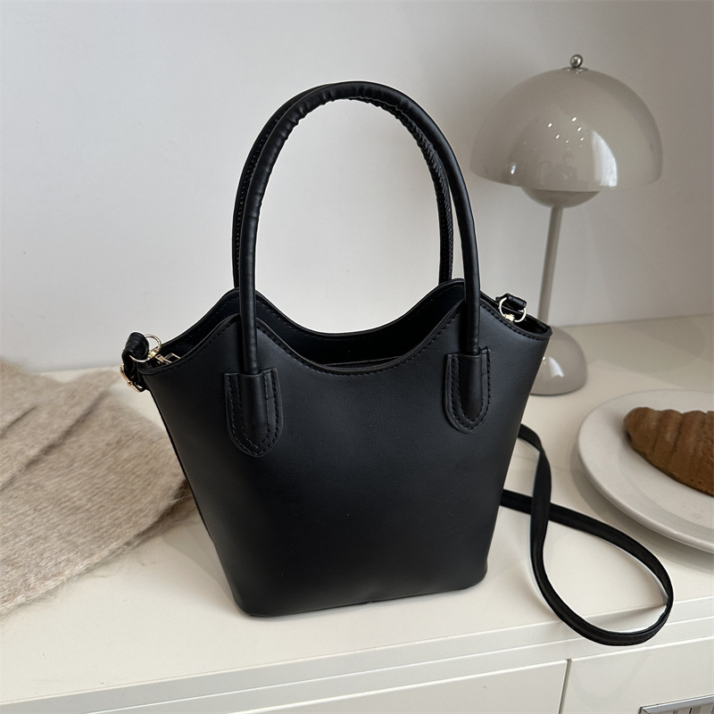 Free Delivery Designer Bag 2025 Solid Color Bucket Hand Commuter Crossbody Fashion Simple Vegetable Basket Women's Bag Luxury Bag