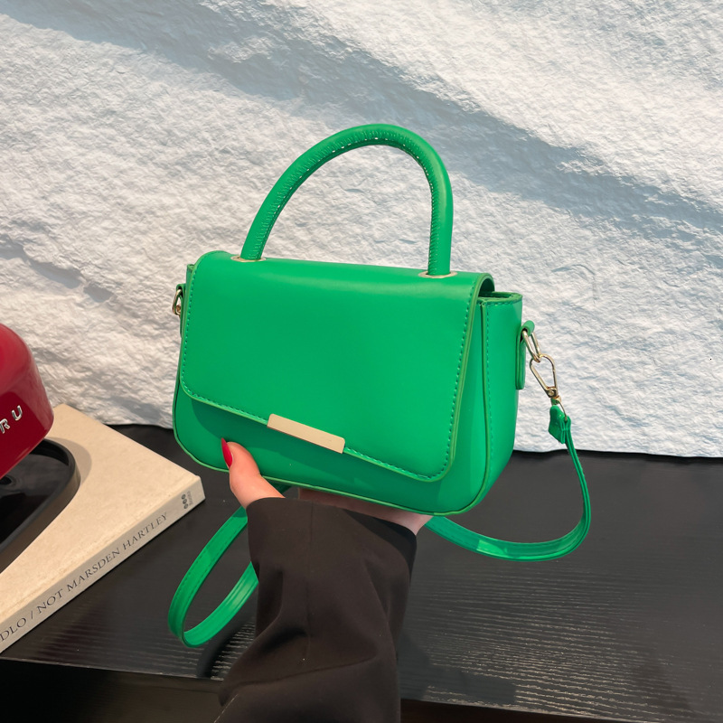 Trendy Texture Personalized Bag For Women New Free Delivery Luxury Bag Designer Bag 2025 New Fashion Simple Casual Temperament Commuting Shoulder And 
