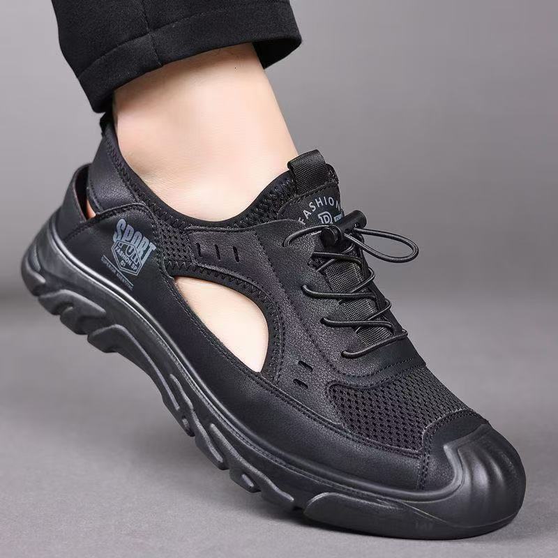 Trendy soft soled breathable slippers versatile boss hole sandals fashionable travel men's casual shoes