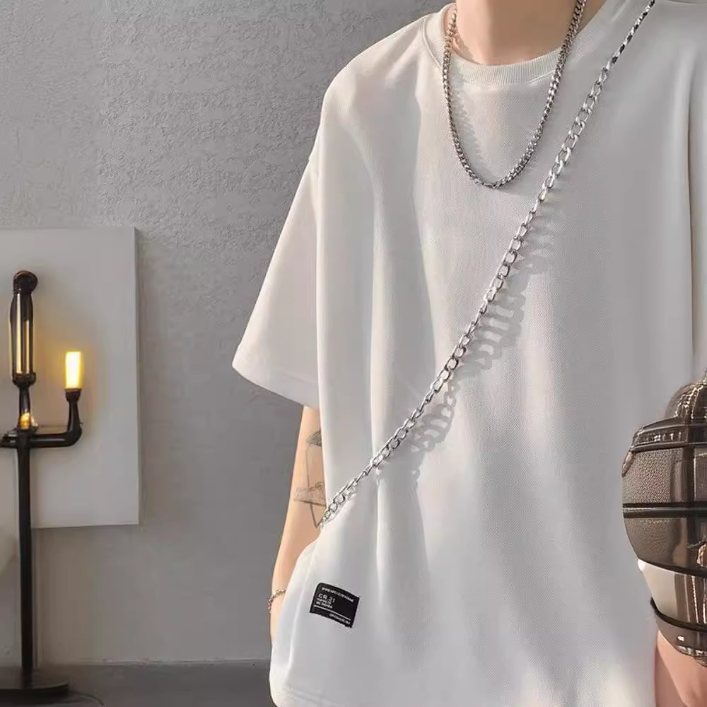 Fashionable Men's Summer Designer Designs Loose Sports And Casual Half Sleeved Round Neck T-shirt Clothing