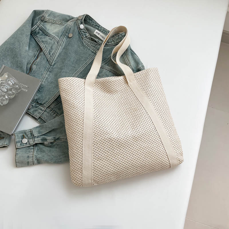 2025 Fashion Straw Women's New New Free Delivery Designer Bag Versatile Large Capacity Luxury Bag Commuter Shoulder Tote Beach Woven Bag