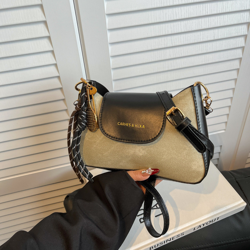 Free Delivery Designer Bag Large Capacity 2025 Winter Texture Women's Matte Small Square Underarm Single Cross Shoulder Bag With Beauty Luxury Ba
