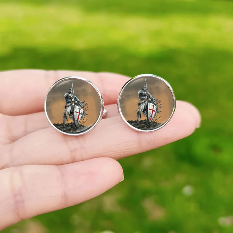 Retro Knights Templar Cufflinks High Quality Glass Dome Red Cross Masonic Pattern Exquisite Mens Cuff Links Buttons 250515