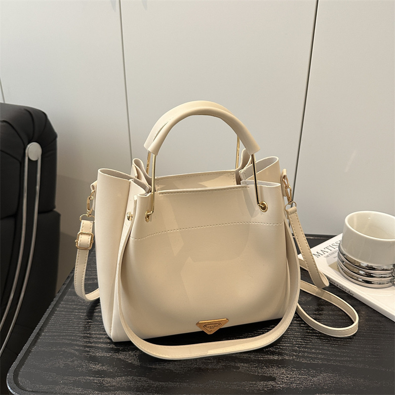Spring New Women's Fashion Handheld Luxury Bag Bucket With High Quality Texture Single New Free Delivery Designer Bag Shoulder Diagonal Cross Sim