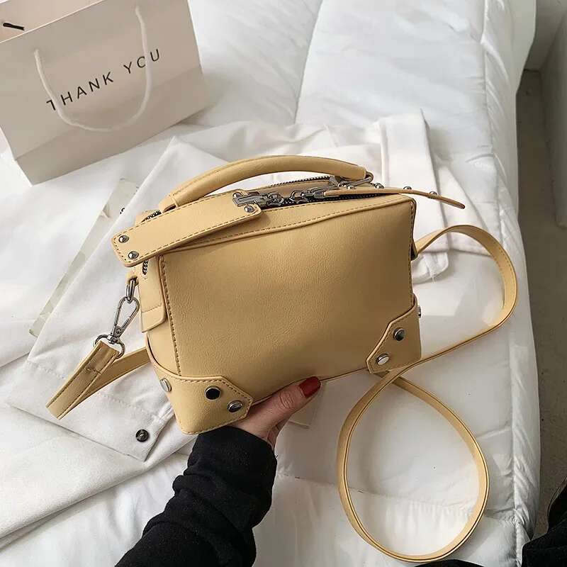 New Rivet Net Red Shoulder Fashion Solid Color Messenger Cross-Border Small Bag Women