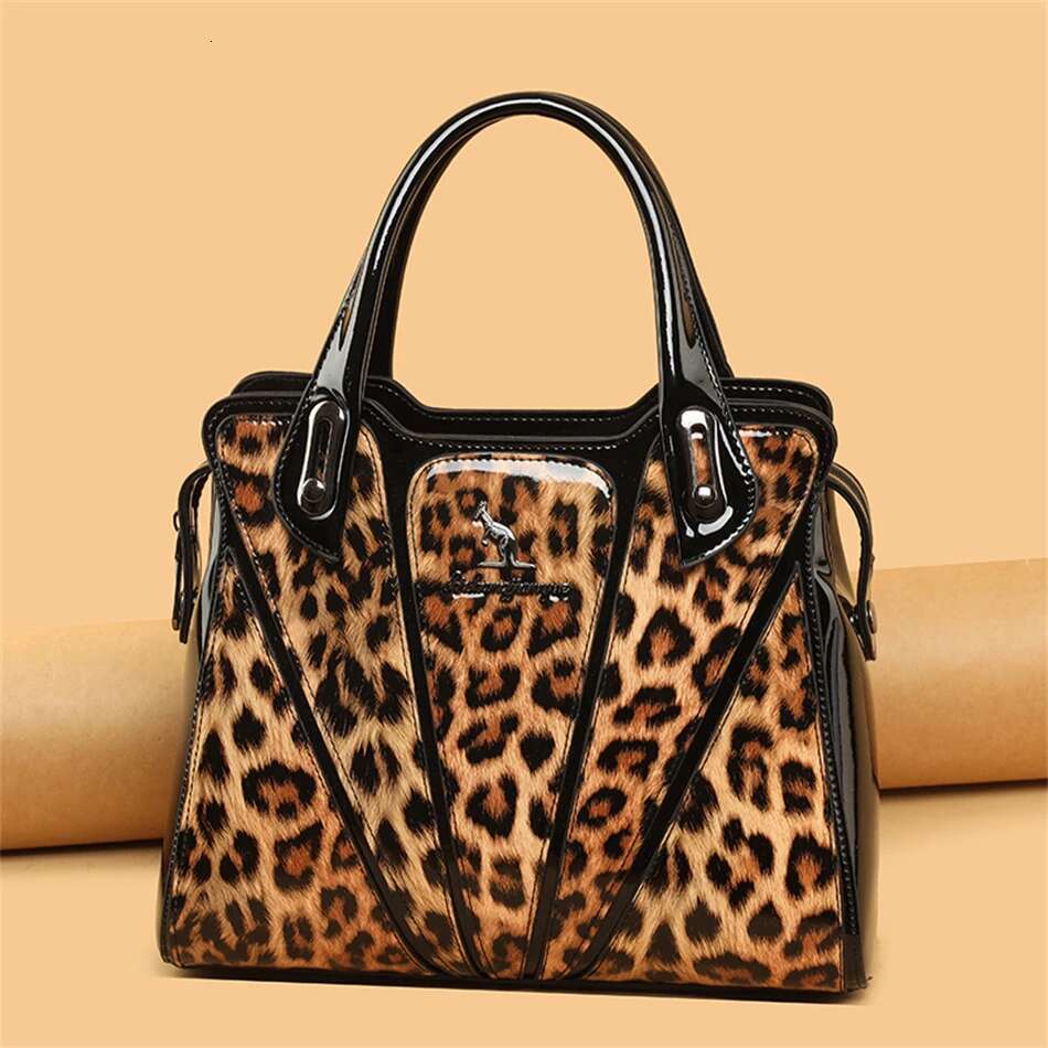Fashion Large Capacity Leopard Print Women Handbag PU Simple Underarm Shoulder Female Daily Design Totes Shopping Bag