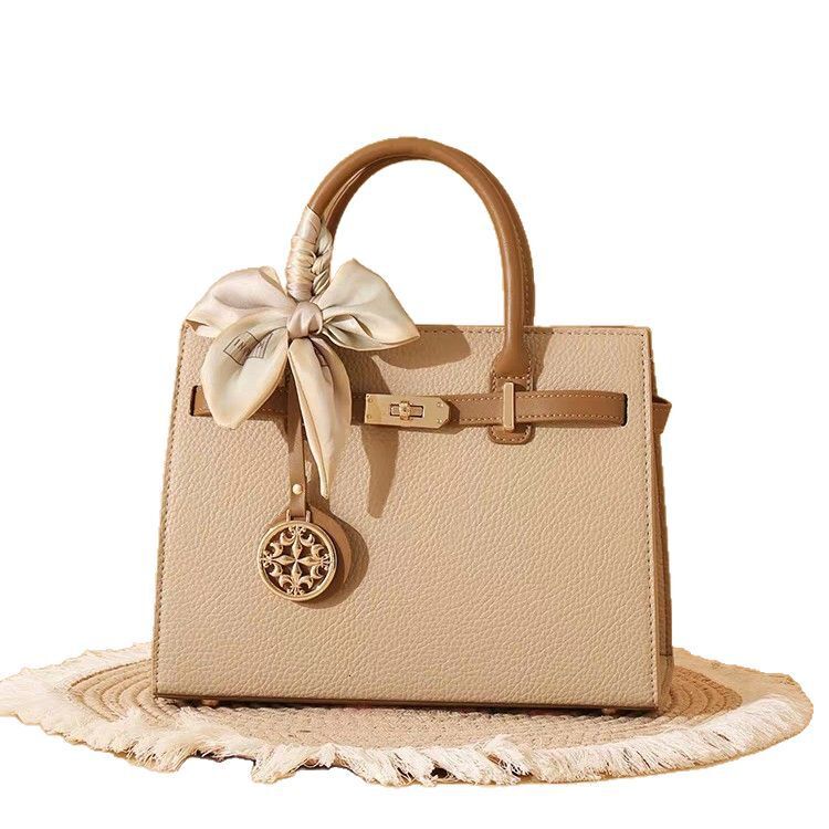 2025S designer new Chinese style Mother Day gift for mothers wedding bride bag high-end sense atmospheric embroidery middle-aged niche women bag