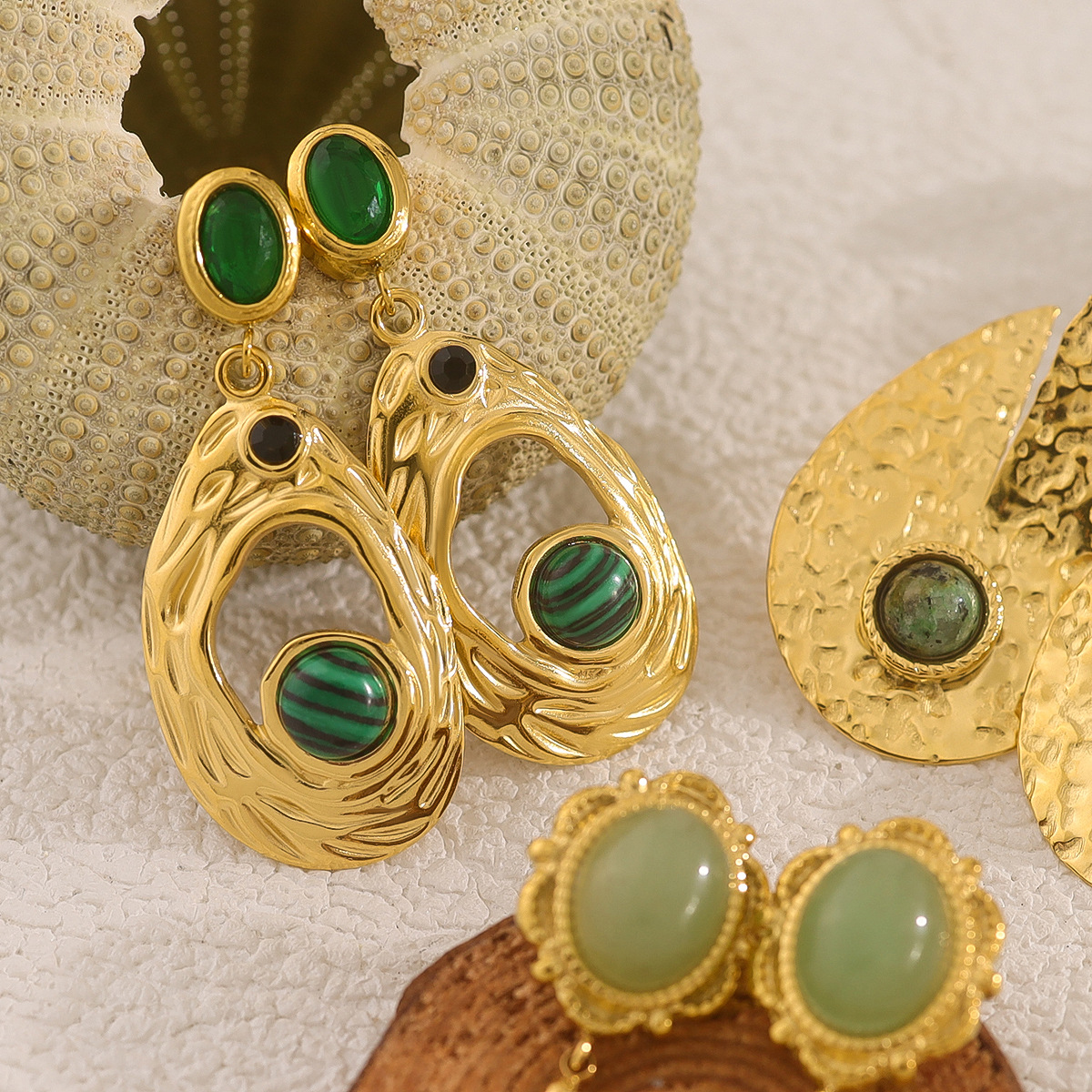 Vintage-Inspired Green Aventurine Drop Earrings, 18K Gold Plated Stainless Steel, Long Dangle Design, Stylish & Elegant for Women, Wholesale Jewelry