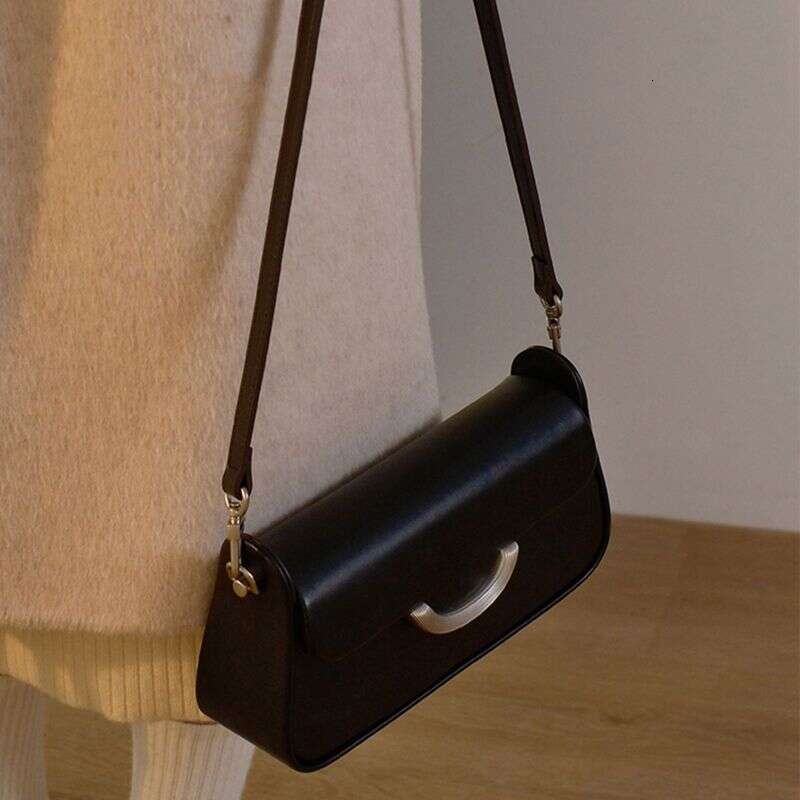 Bag for women 2025 new style popular this year high-end texture French niche simple commuting single shoulder crossbody small square bag