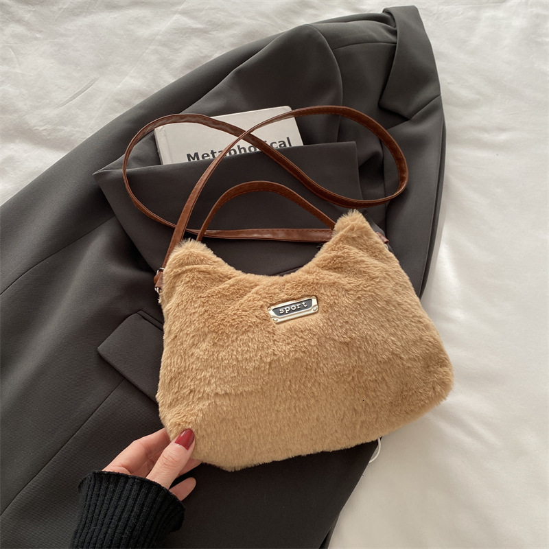 Free Delivery Designer Bag Autumn And Winter Fashion Plush Hand For Women 2025 Fashionable Single Shoulder Crossbody Hairy Bag Luxury Bag