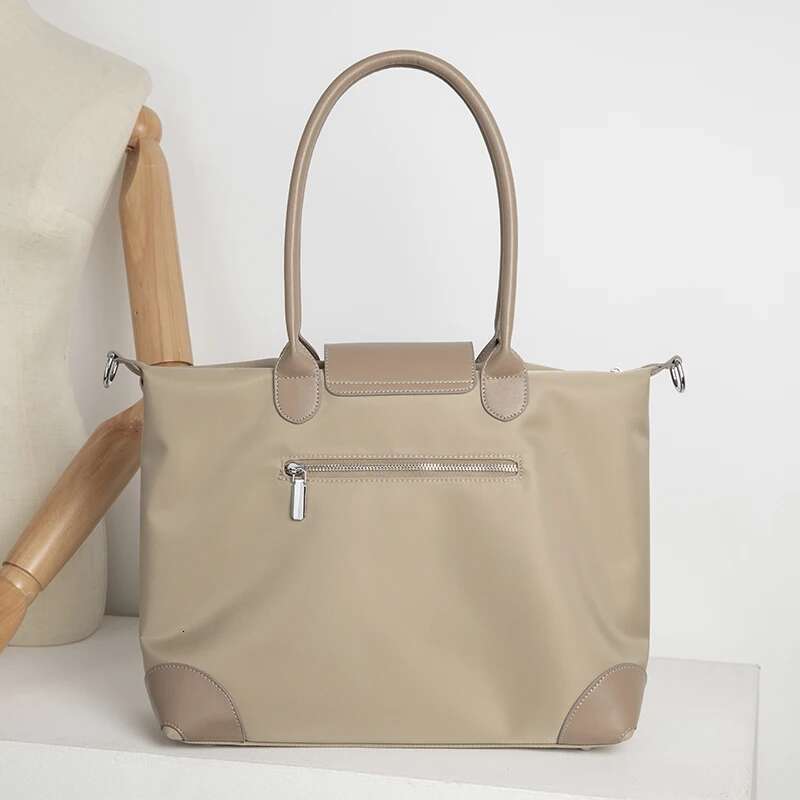 2024 Trend Nylon Messenger Handbag Brand Crossbody Bags Ladies High Quality Shoulder Bag Purses For Women