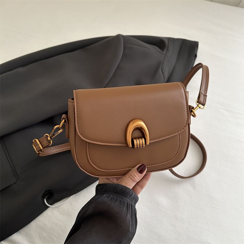 Niche Underarm For Women New Free Delivery Designer Luxury Bag Bag 2025 New Fashionable Korean Saddle Simple And Personalized Single Shoulder Crossbod