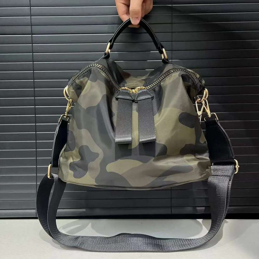 Women's Stylish Lightweight Handbag Daily Use Multifunctional Large Capacity Shoulder Messenger Bag