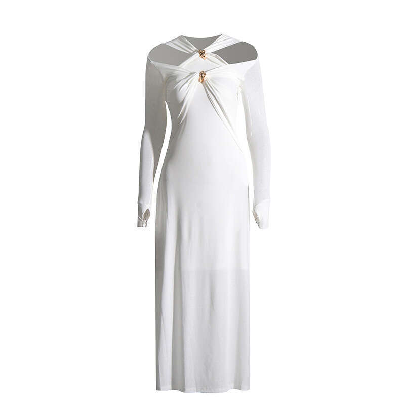 2025 Spring New Fashionable Lady Imperial Sister Style Long Design Sense Contrasting Colors Showing Thinning Knitted Dress for Women's Interior