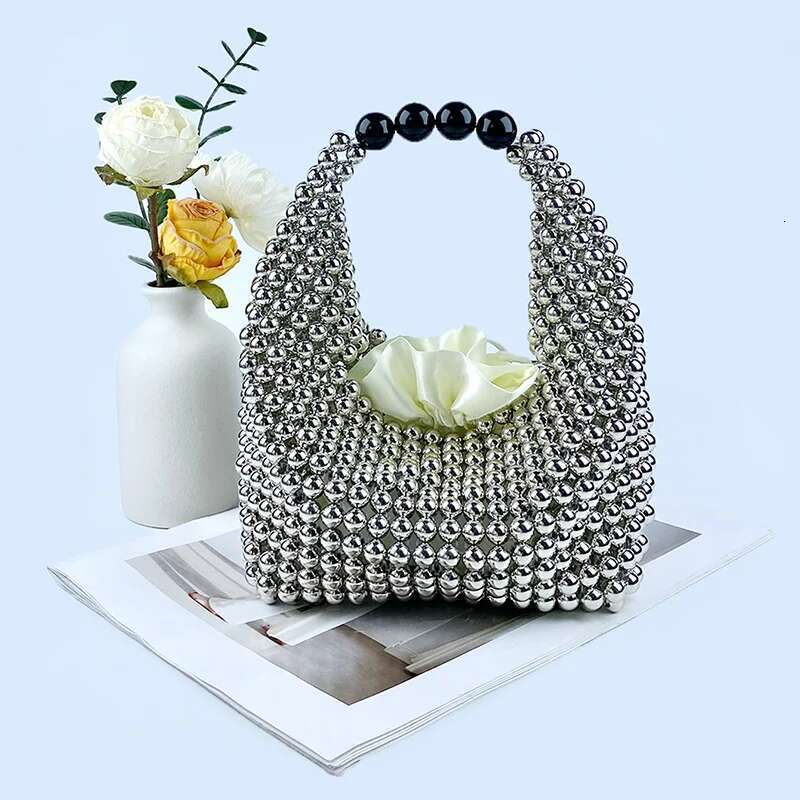 European American High-End Texture Handmade Sier Beaded Pillow Banquet Bag, Fashionable And Versatile