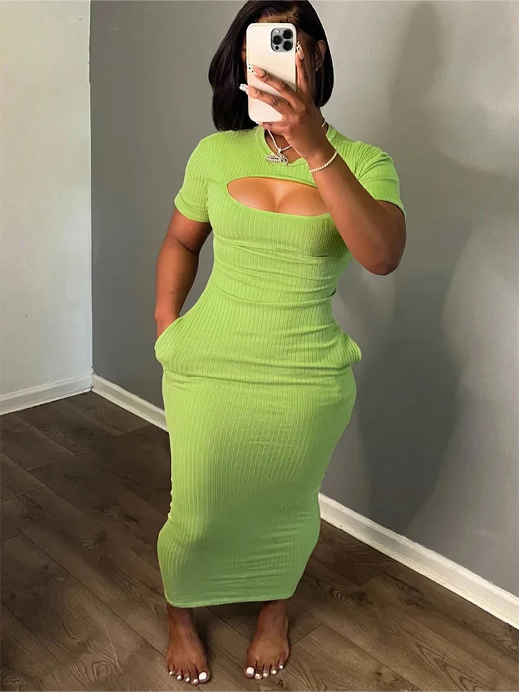 Plus Size Hollow Hip Wrap Pocket Dress Elegant Short Sleeve Round Neck Dress Basic Sexy Round Neck Short Sleeve Knit Hollow Poc 250515