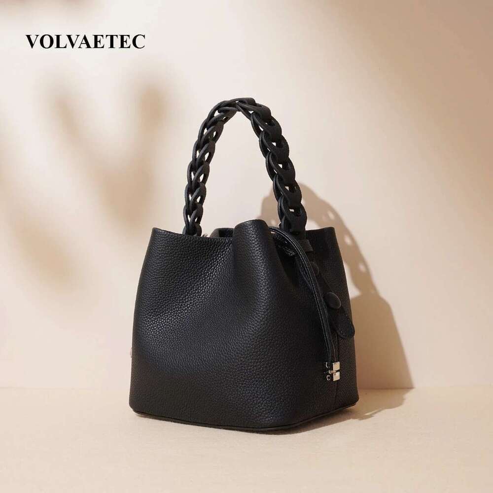 VOAETEC First-layer Cowhide Bucket 2025 Early Spring Real Leather Messenger Commuter Casual Versatile Bag Womens