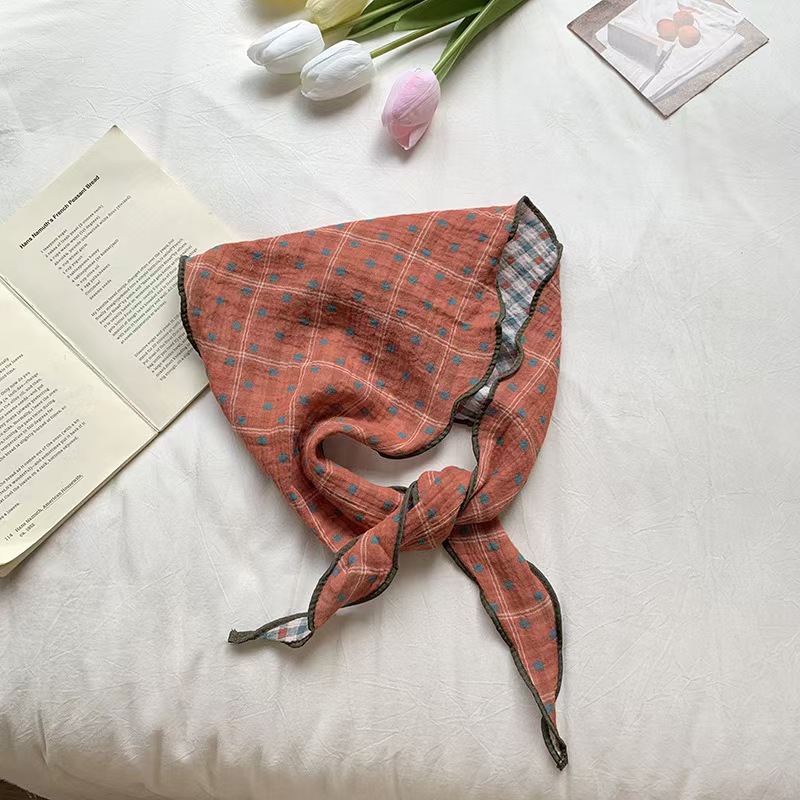T713 small scarf for women, pastoral style, spring and summer, Japanese style, literary plaid triangle scarf, double-sided decorative neck scarf, head