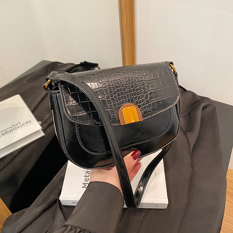 Free Delivery Designer Bag Premium And Niche Hand For Women 2025 Spring New Fashion Single Shoulder Crossbody Women's Textured Saddle Luxury Bag