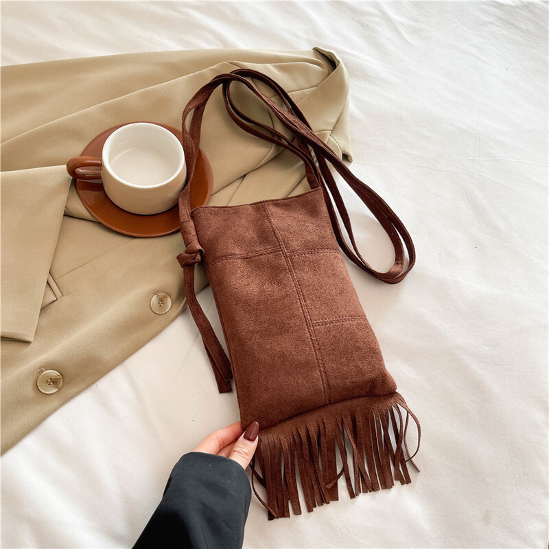 Free Delivery Designer Bag 2025 Suede Niche Design New Women's Bohemian Style American Tassel Frosted Crossbody Luxury Bag