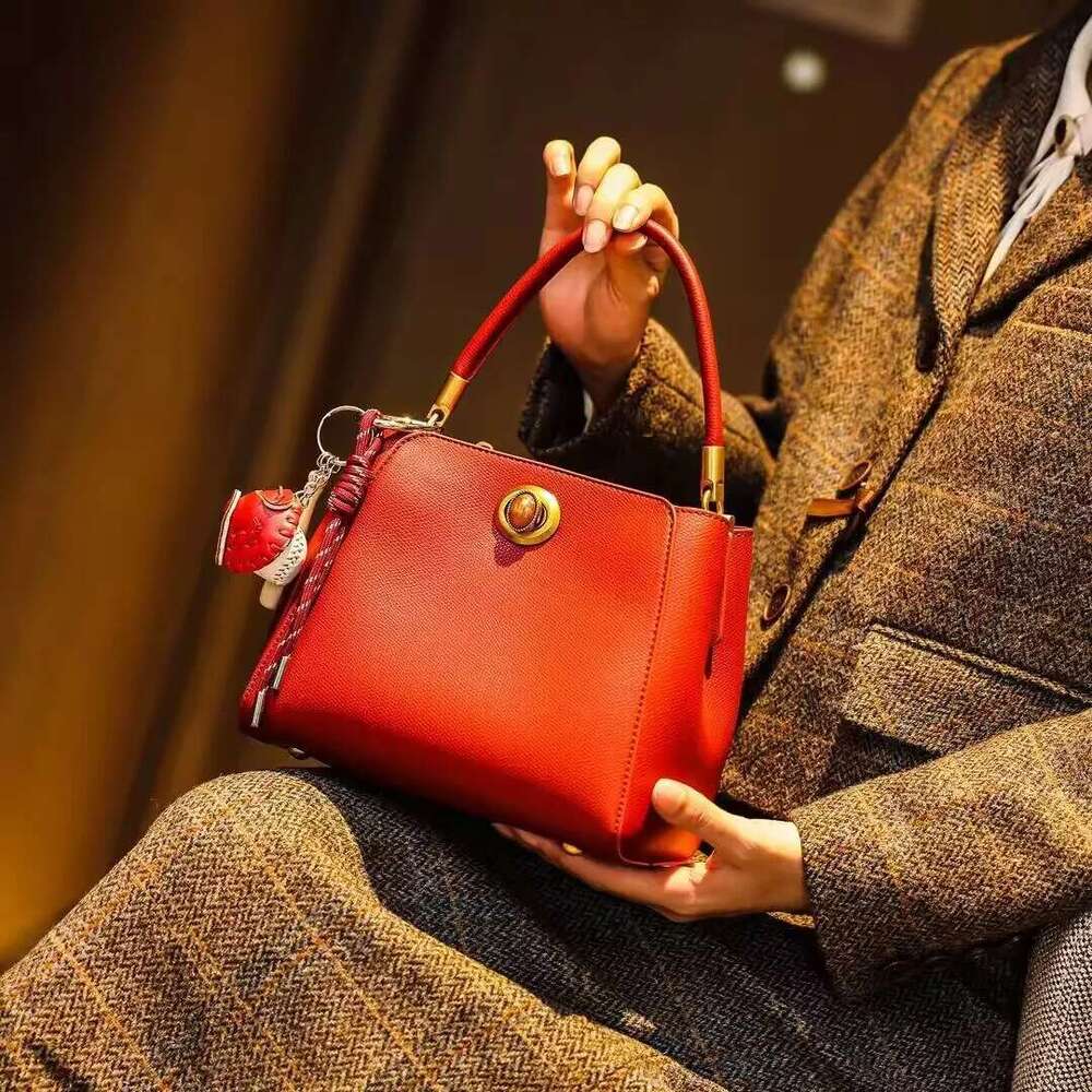Tote Handbag Single Shoulder Crossbody Women's Hand-Held Small Square Large Capacity Commuter Bag Ladies Bride's Bag