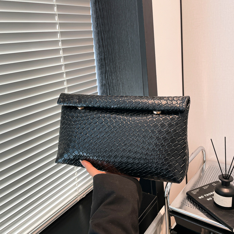 Casual Versatile Crossbody In Spring Summer 2025 New Korean Luxury Bag New Free Delivery Designer Bag Version Shoulder Bag Fashionable And Trendy Comm