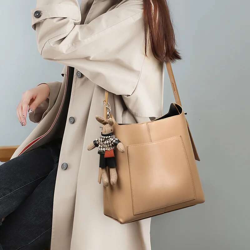 Simple Adjustable Cowhide Leather Women's Handbag High Quality Daily Bucket Bag Large Capacity Shoulder Bags