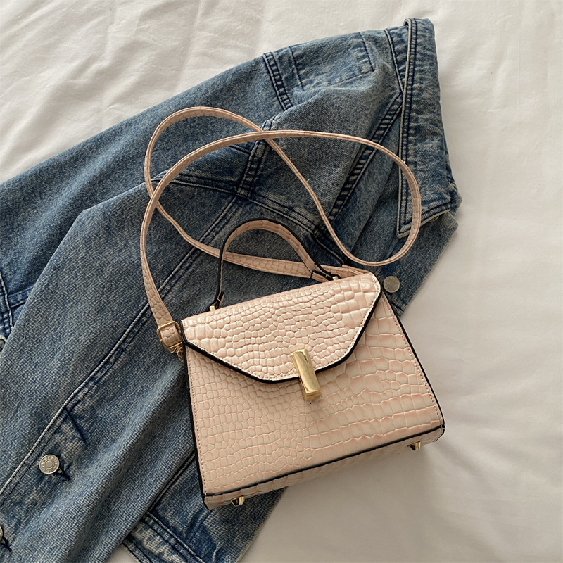 Fashionable Atmospheric One Shoulder Handheld Lizard Patterned New Free Delivery Designer Bag Luxury Bag Textured Women's Square Trendy And Niche